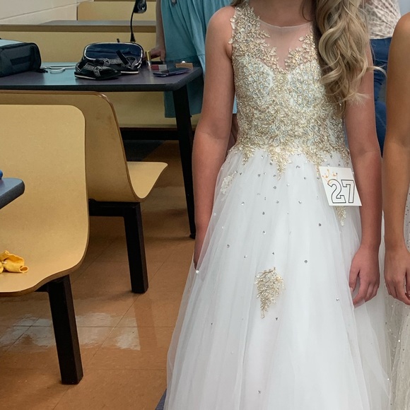 Girls Tiffany pageant dress size 10 - Picture 5 of 8